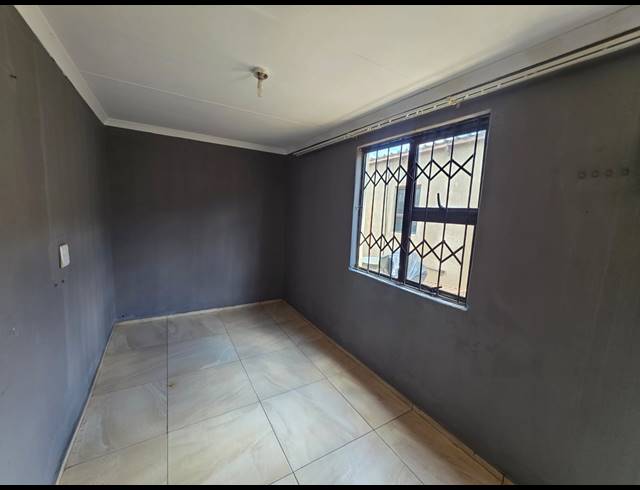 3 BEDROOM HOUSE FOR SALE IN ZAMDELA